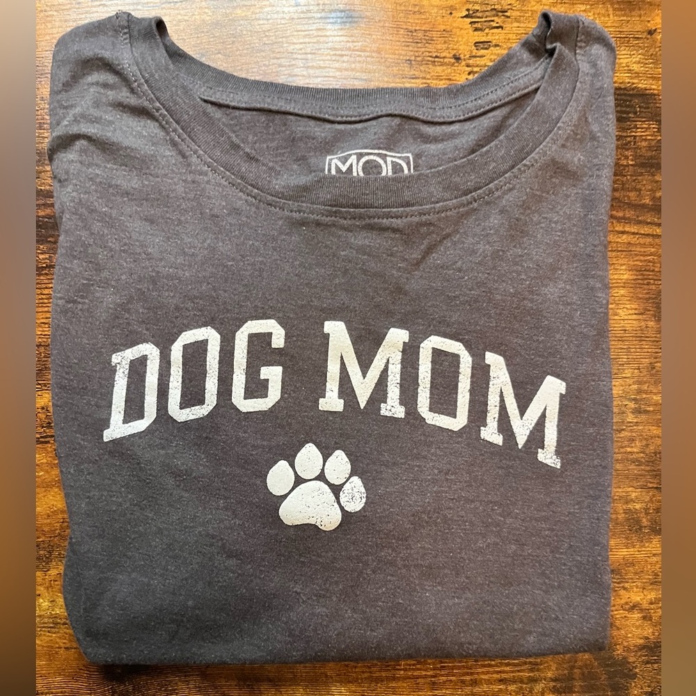 Dog Mom Tee